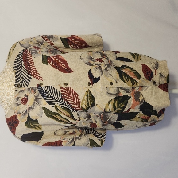 City Clothing Co Women Size L Linen Tropical Print Short Sleeve Button Down Top - Picture 2 of 13